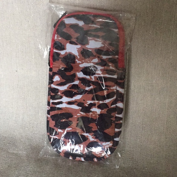 Haute Shore glasses/IPHONE case - Picture 2 of 5